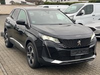 Skats no labās puses priekšā