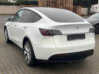 Vaade tagant vasakult