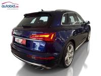 Skats no labās puses aizmugurē