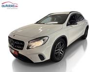 Skats no kreisās puses priekšā