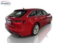 Skats no labās puses aizmugurē