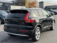 Skats no labās puses aizmugurē