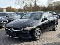 Skats no kreisās puses priekšā