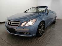 Skats no kreisās puses priekšā