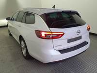 Pogled od pozadi levo