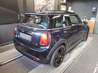 Widok z tyłu po stronie prawej