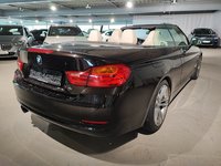 Vaade tagant vasakult