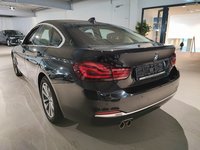 Vaade tagant vasakult