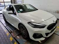 Skats no labās puses priekšā