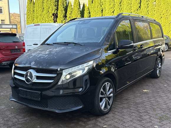 Skats no kreisās puses priekšā