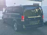 Skats no kreisās puses aizmugurē