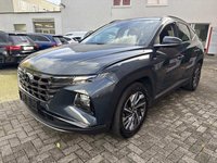 Skats no kreisās puses priekšā