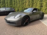 Skats no kreisās puses priekšā