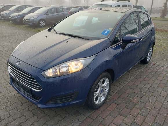 Вид спереди слева