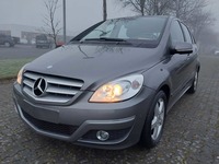 Вид спереди слева