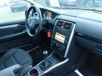 Вид на салон