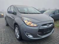 Pogled sprijeda desno