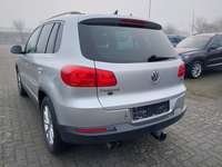 Вид сзади слева