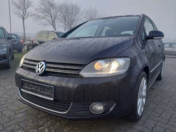 Вид спереди слева