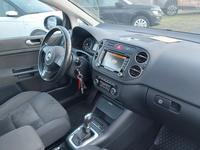 Вид на салон