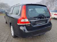 Вид сзади слева