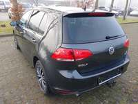 Вид сзади слева