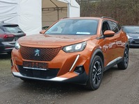 Skats no kreisās puses priekšā