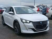 Skats no labās puses priekšā