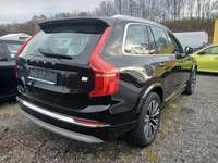 Skats no labās puses aizmugurē