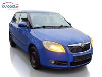 Skats no labās puses priekšā