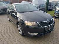 Вид спереди справа