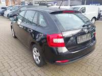 Вид сзади слева