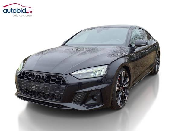 Skats no kreisās puses priekšā