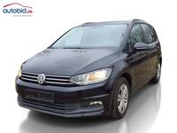 Skats no kreisās puses priekšā