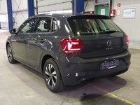 Vaade tagant vasakult