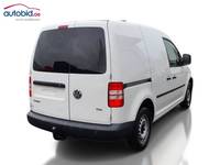 Skats no labās puses aizmugurē