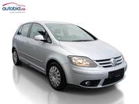 Skats no labās puses priekšā