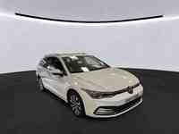 Skats no labās puses priekšā