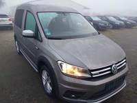 Вид спереди справа