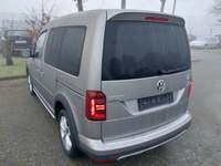 Вид сзади слева