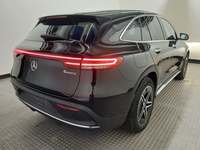 Pogled od pozadi desno