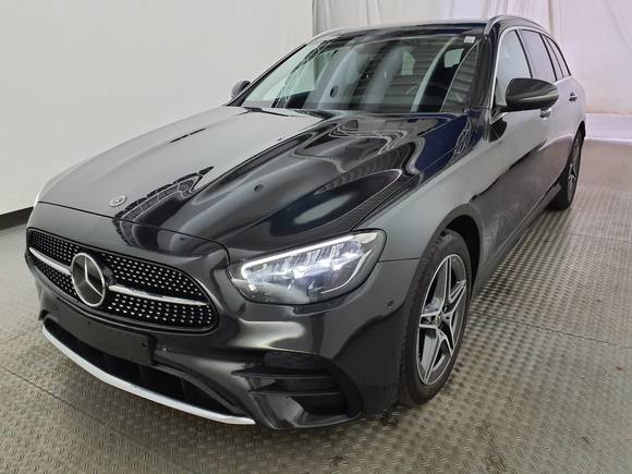 Pogled od napred levo