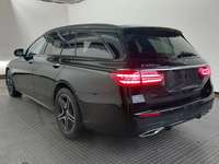 Pogled od pozadi levo