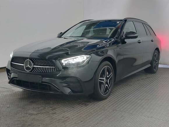 Pogled od napred levo