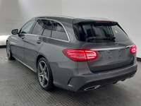 Pogled od pozadi levo