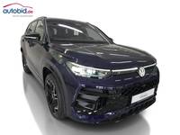 Pogled sprijeda desno