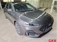 Skats no labās puses priekšā