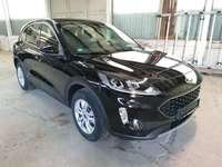 Skats no labās puses priekšā