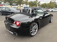 Skats no labās puses aizmugurē