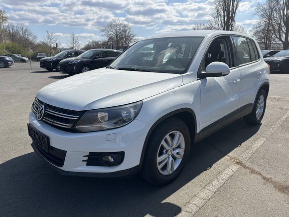 Skats no kreisās puses priekšā